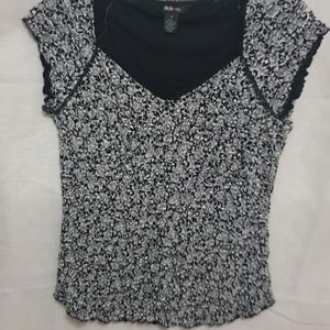 Style & Co Sz M Blouse Ruffled Neckline & Hem